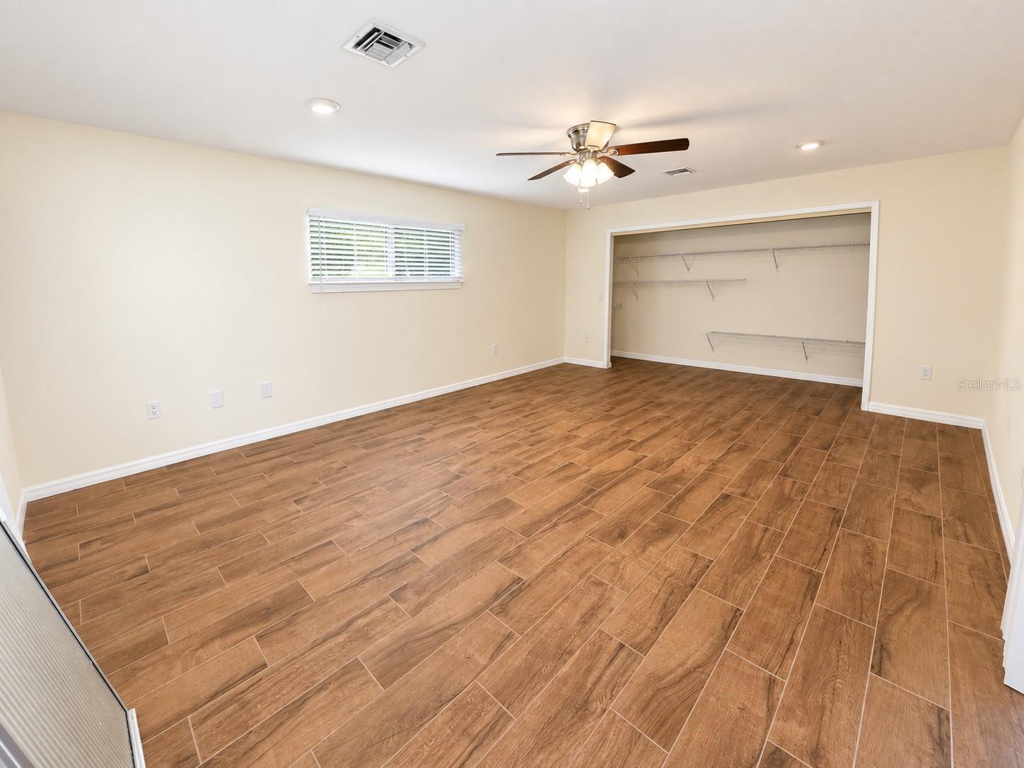 902 W SHANNON CT — photo 21