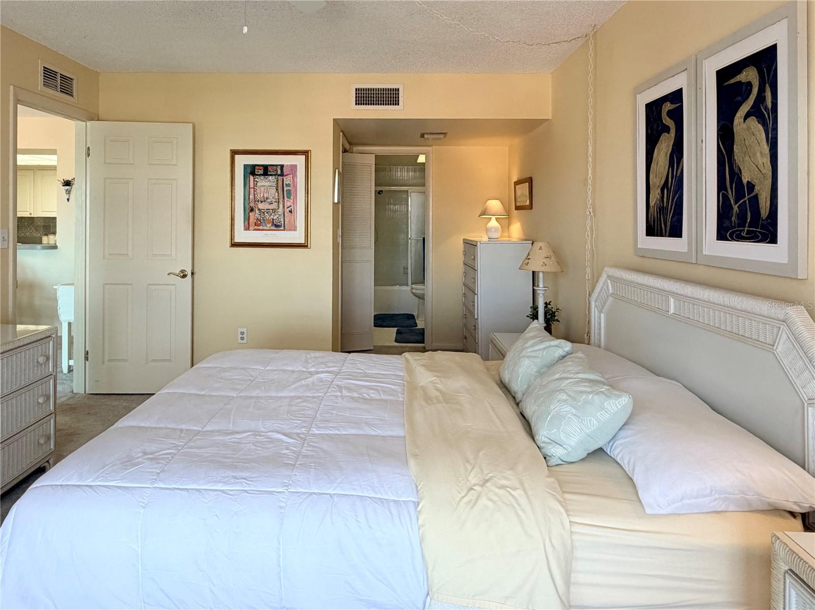4900 BRITTANY DR S #805 — photo 11