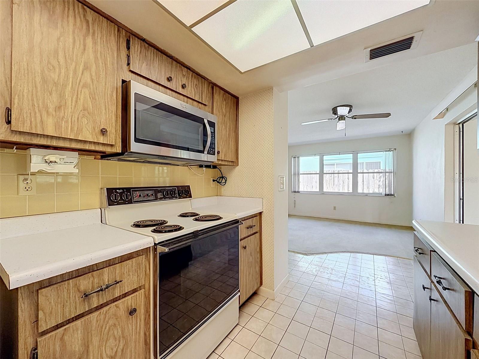 2580 WINDWOOD DR — photo 20