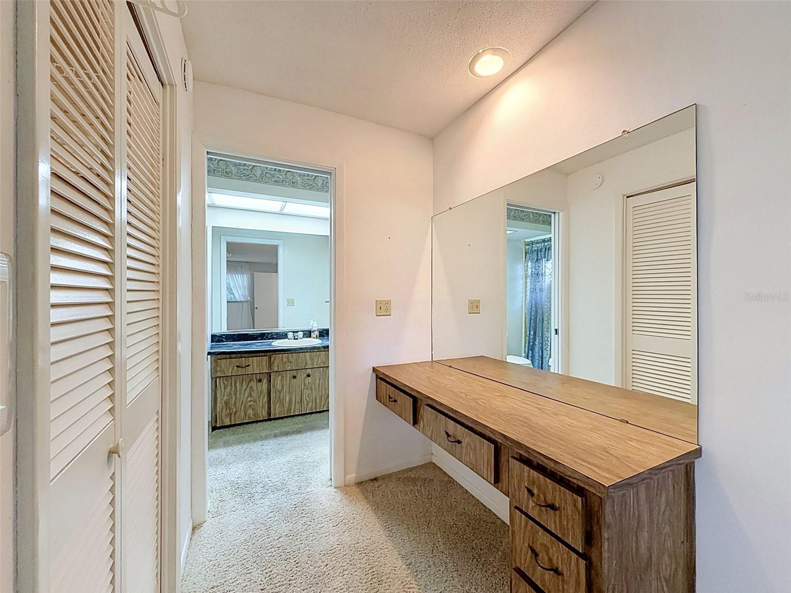 2580 WINDWOOD DR — photo 37
