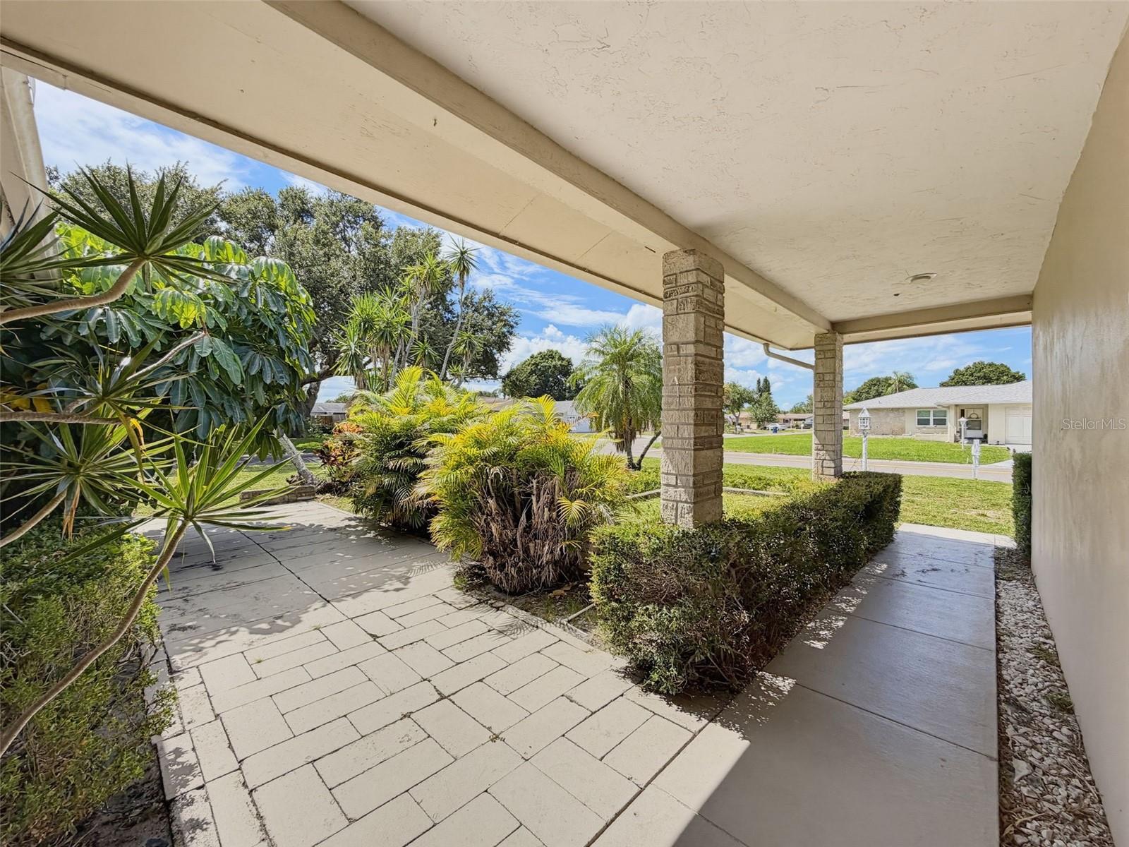 2580 WINDWOOD DR — photo 8