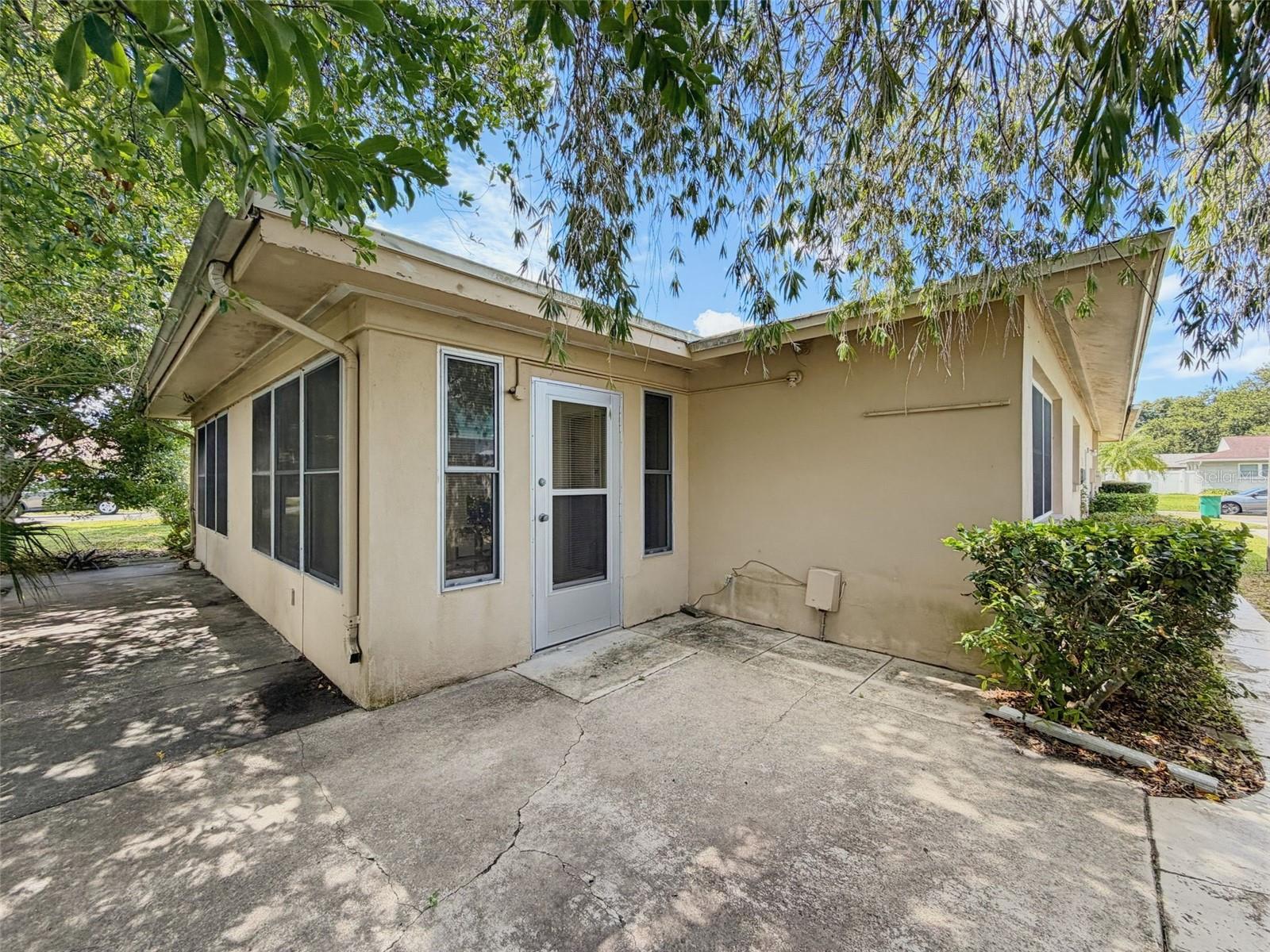 2580 WINDWOOD DR — photo 47