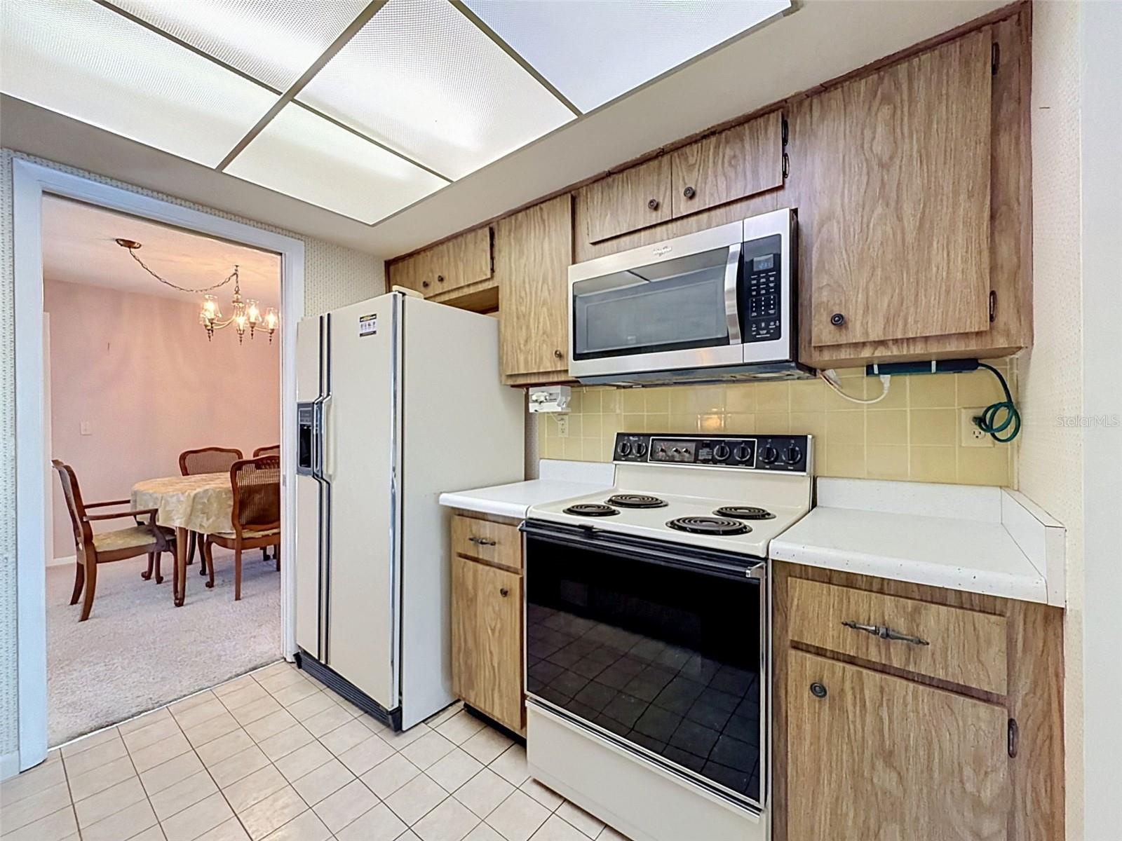 2580 WINDWOOD DR — photo 18