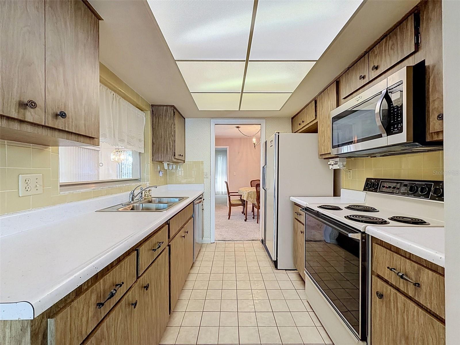 2580 WINDWOOD DR — photo 17