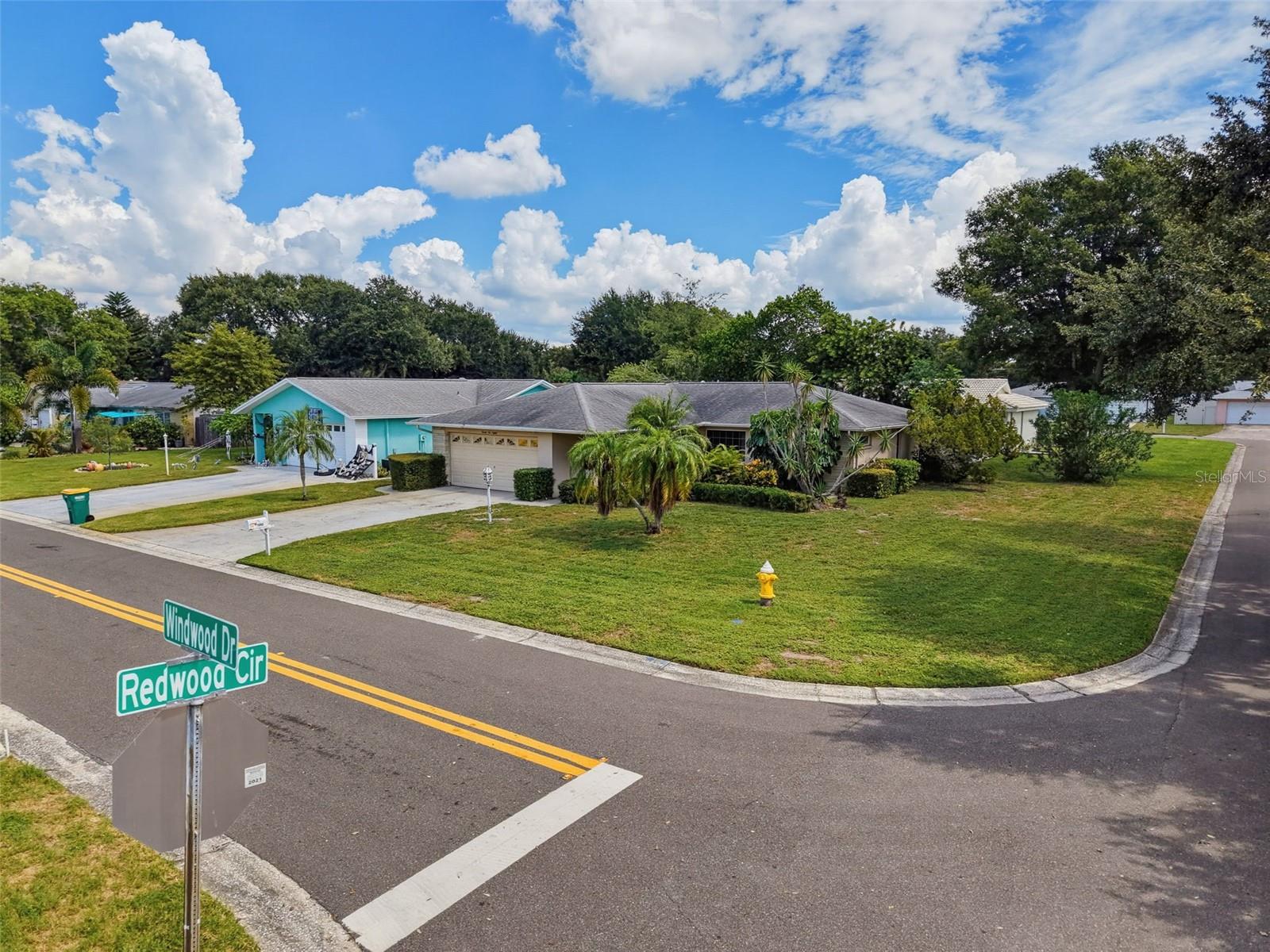 2580 WINDWOOD DR — photo 4