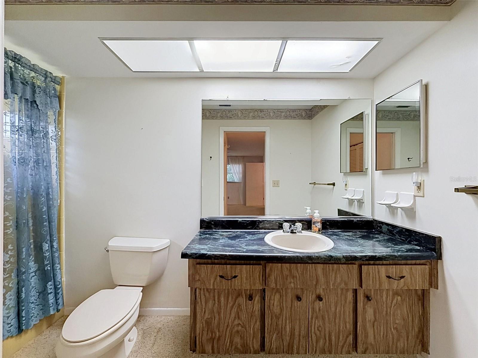2580 WINDWOOD DR — photo 38