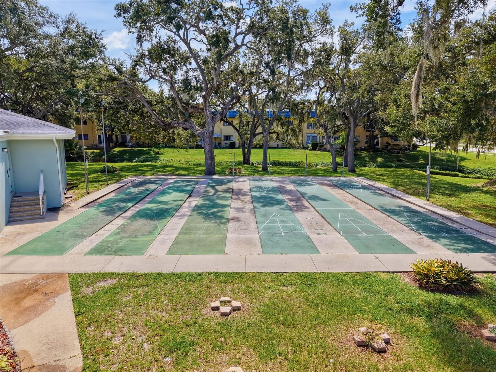 2580 WINDWOOD DR — photo 63