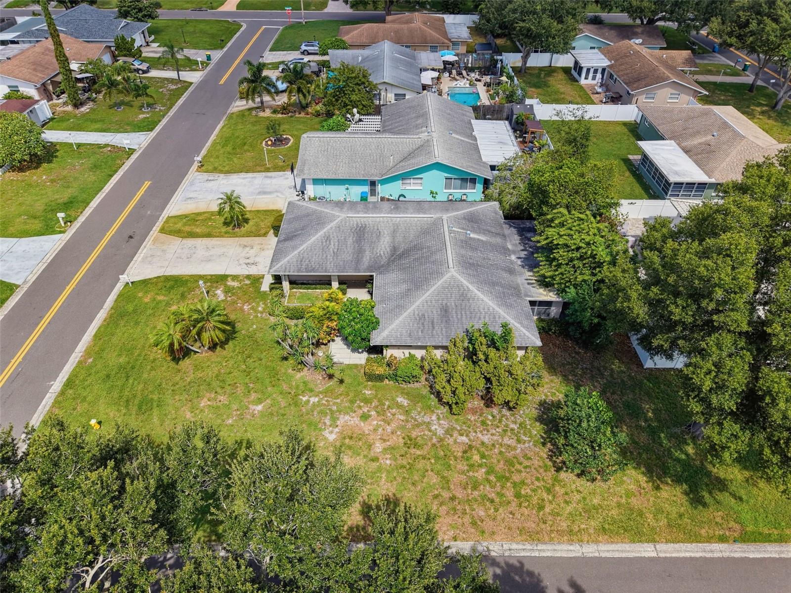 2580 WINDWOOD DR — photo 55