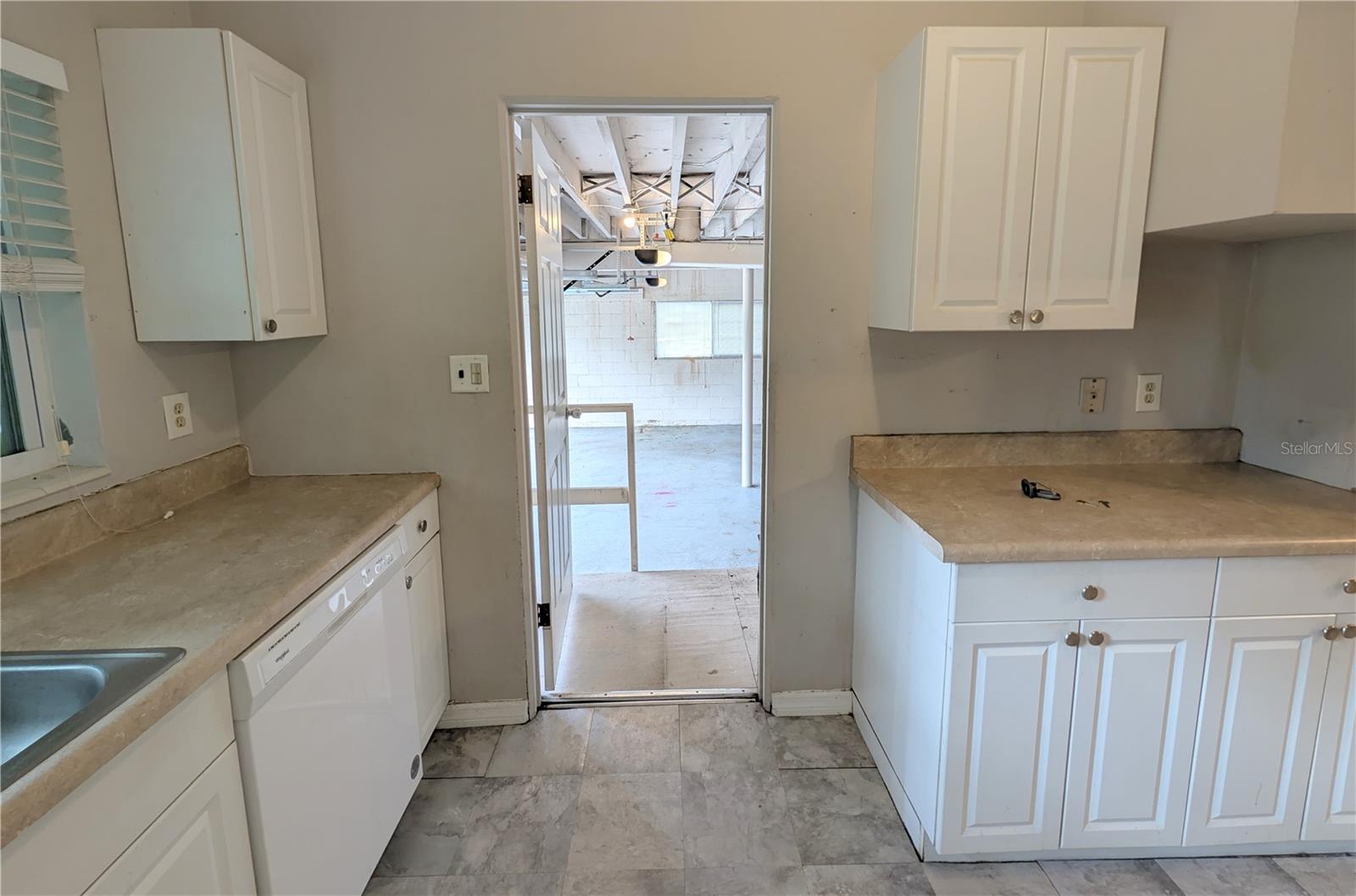 1528 LEVERN ST — photo 14