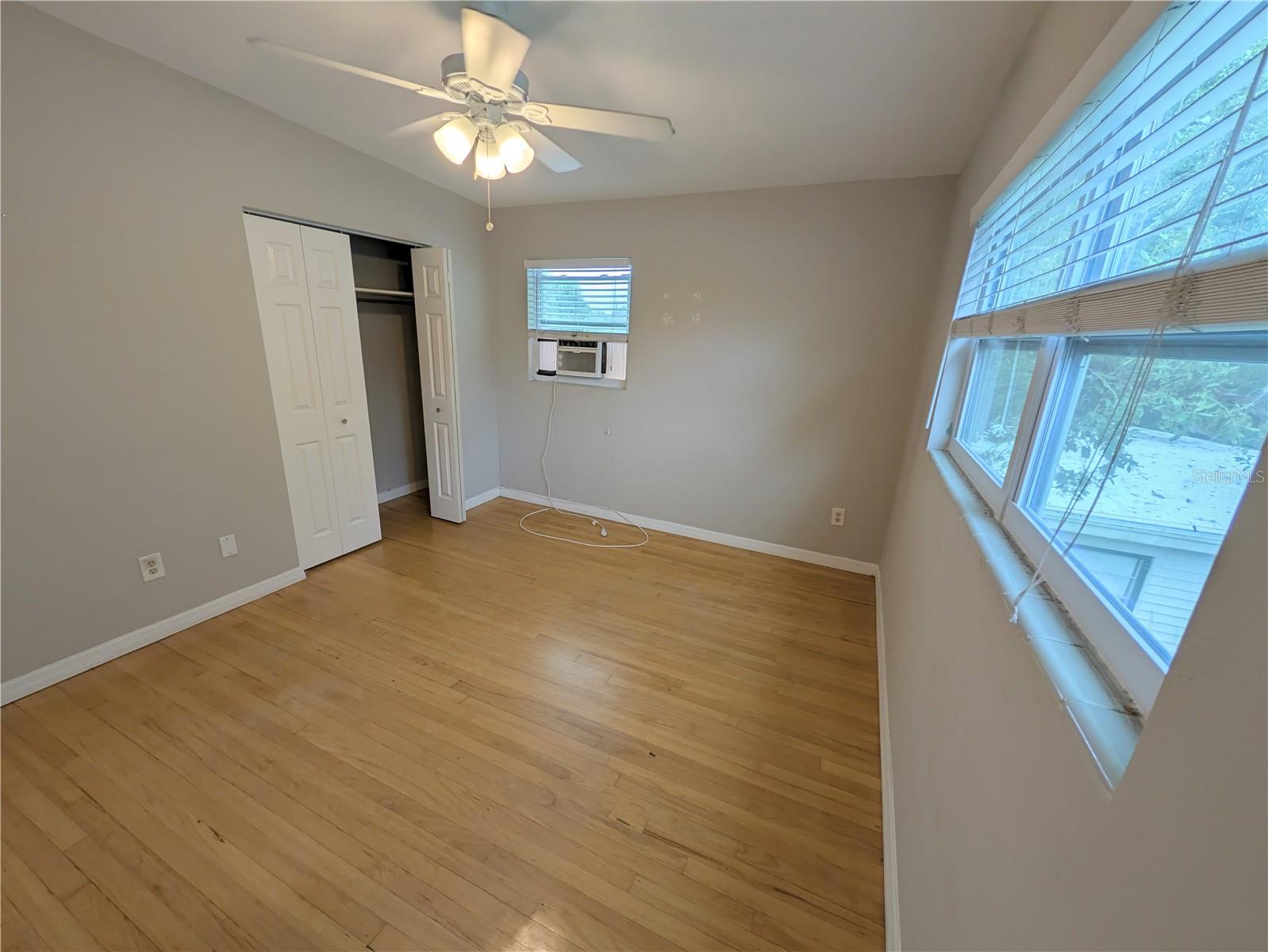 1528 LEVERN ST — photo 22