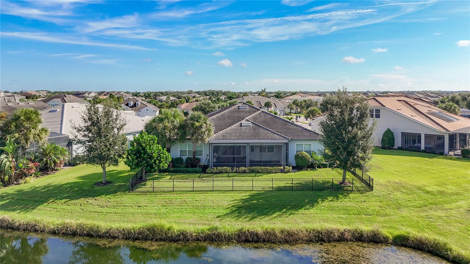 11824 BLUE HILL TRL — photo 39