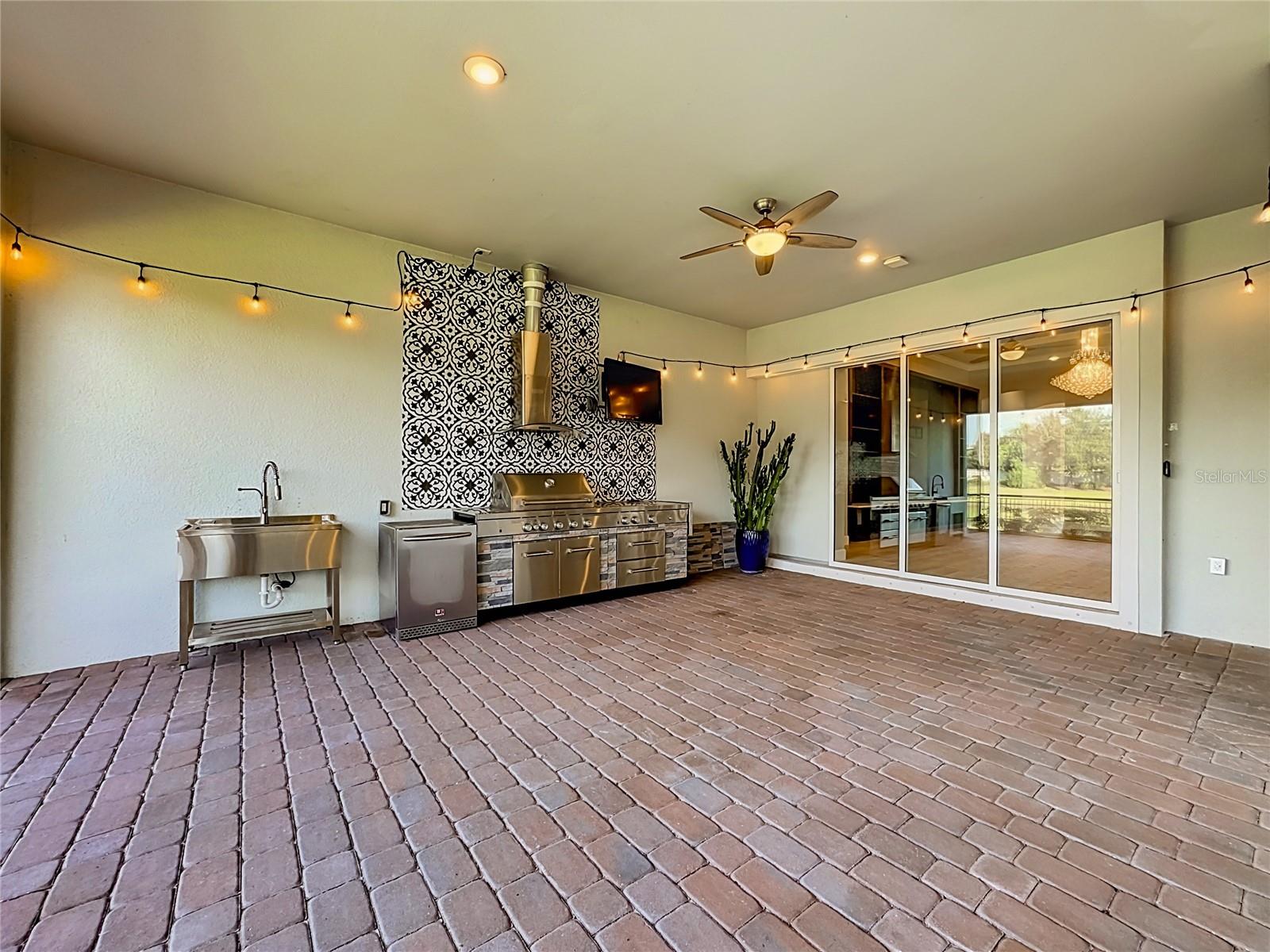 11824 BLUE HILL TRL — photo 35
