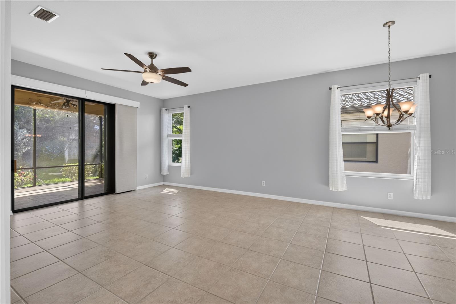 2534 OSWEGO DR — photo 8