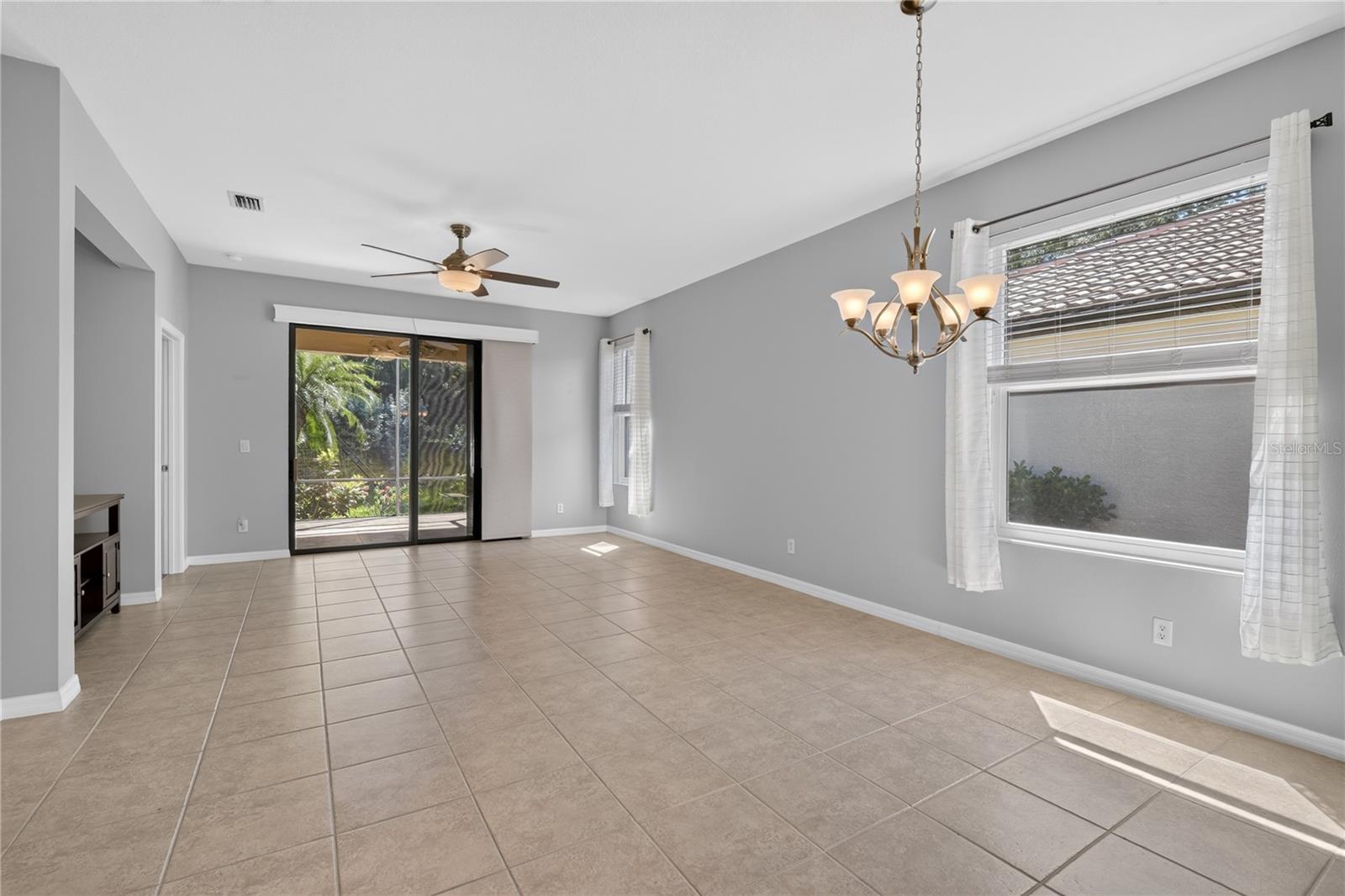 2534 OSWEGO DR — photo 7
