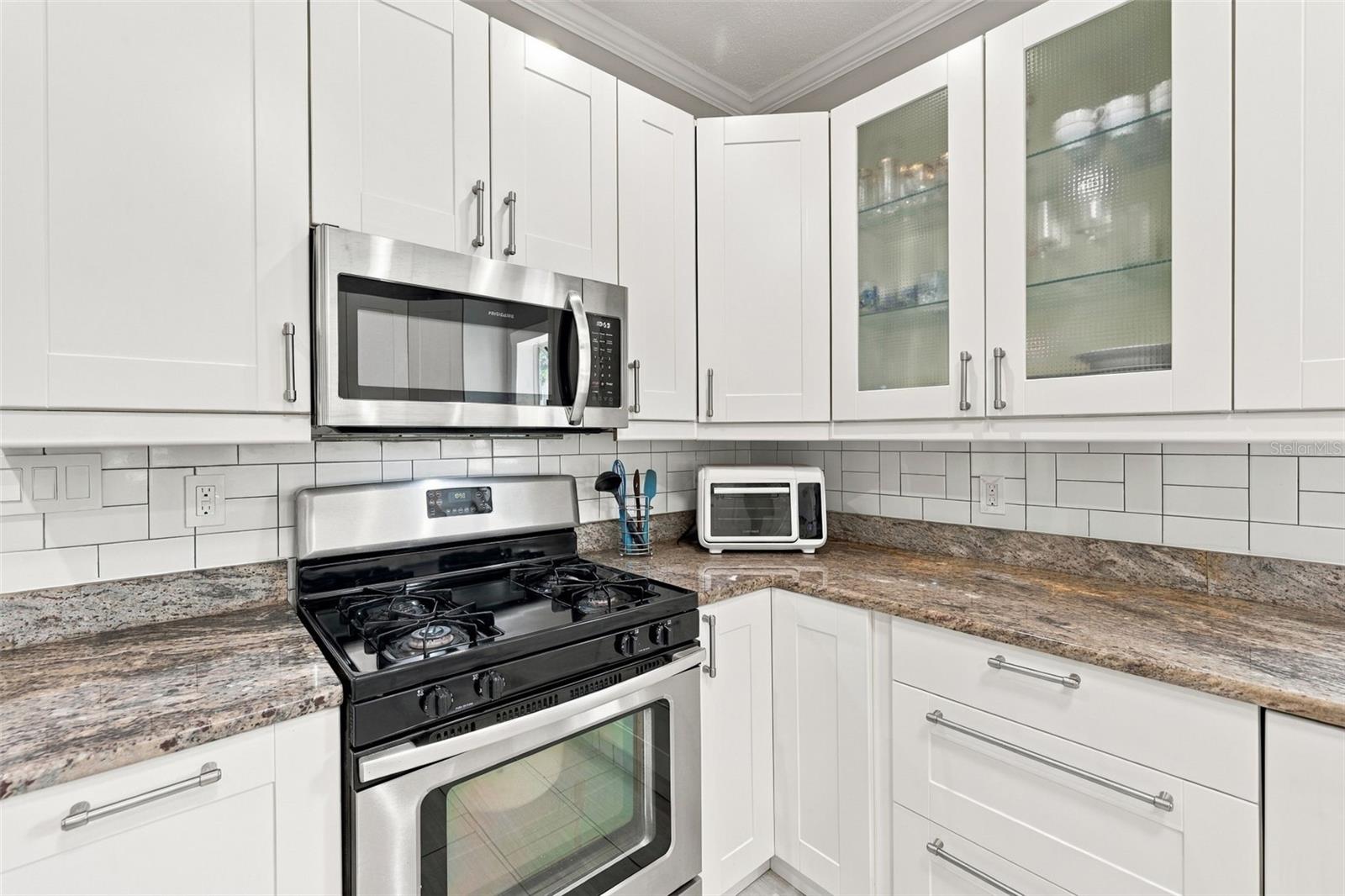 314 E HANNA AVE — photo 14