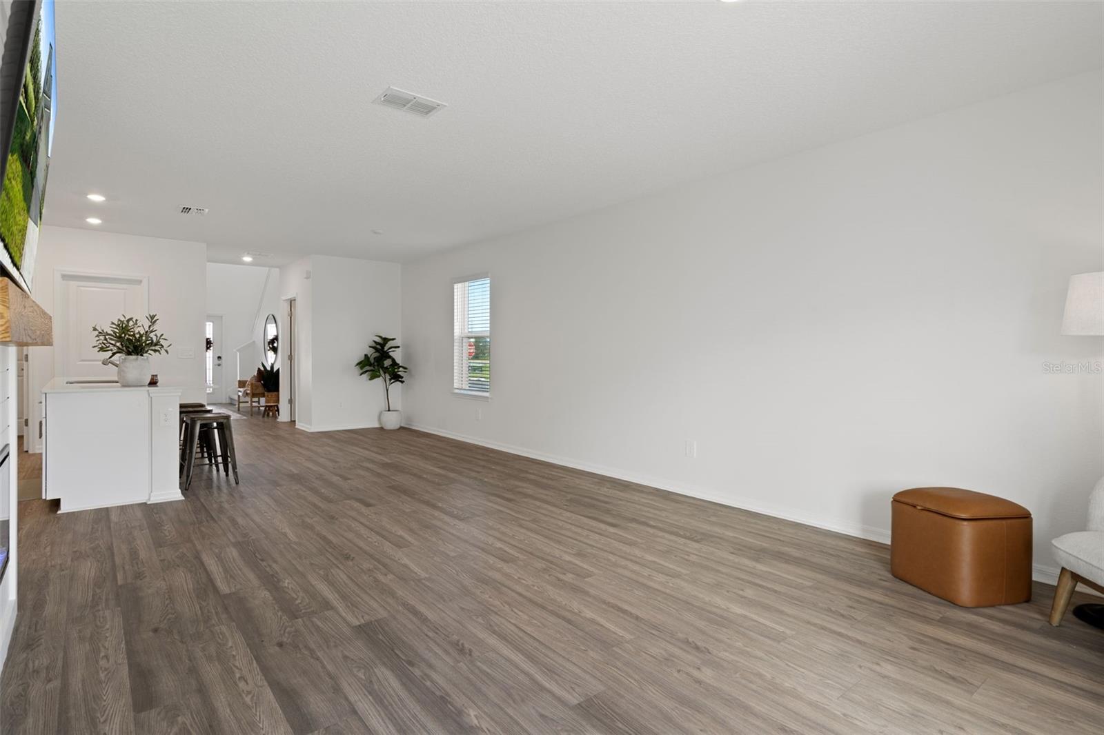 6582 PORCH LIGHT DR — photo 15