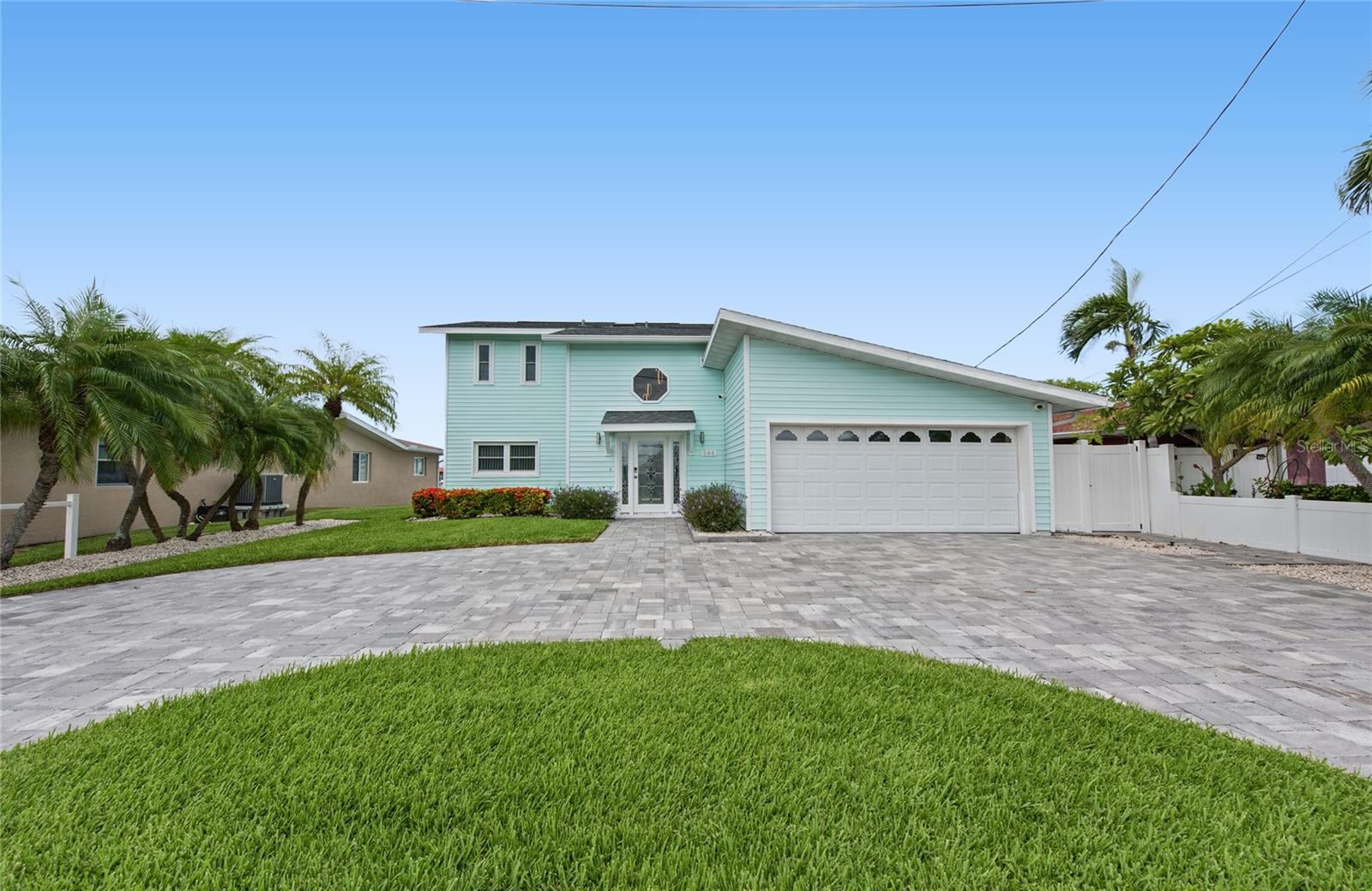 544 LILLIAN DR — photo 4