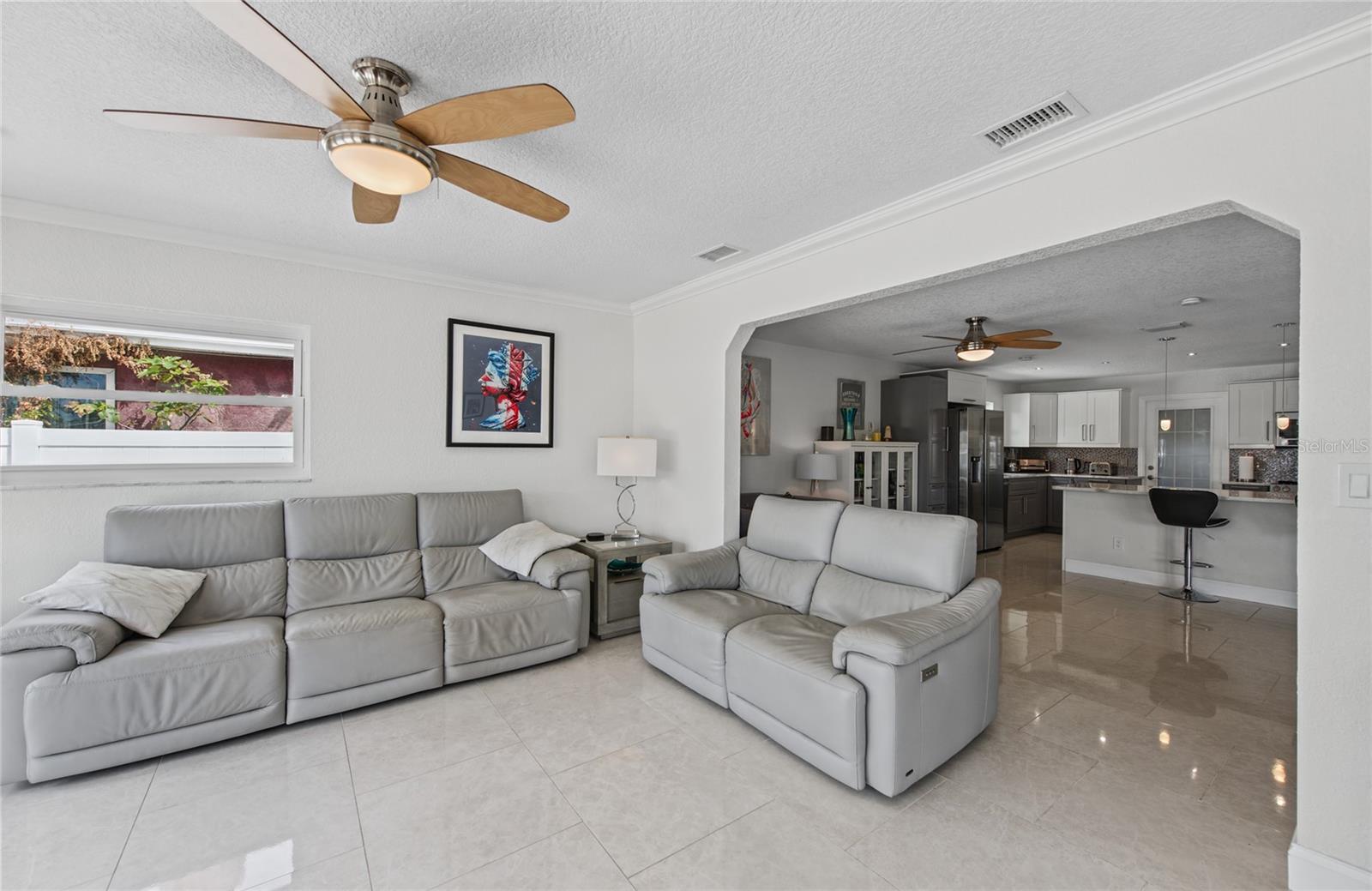 544 LILLIAN DR — photo 39