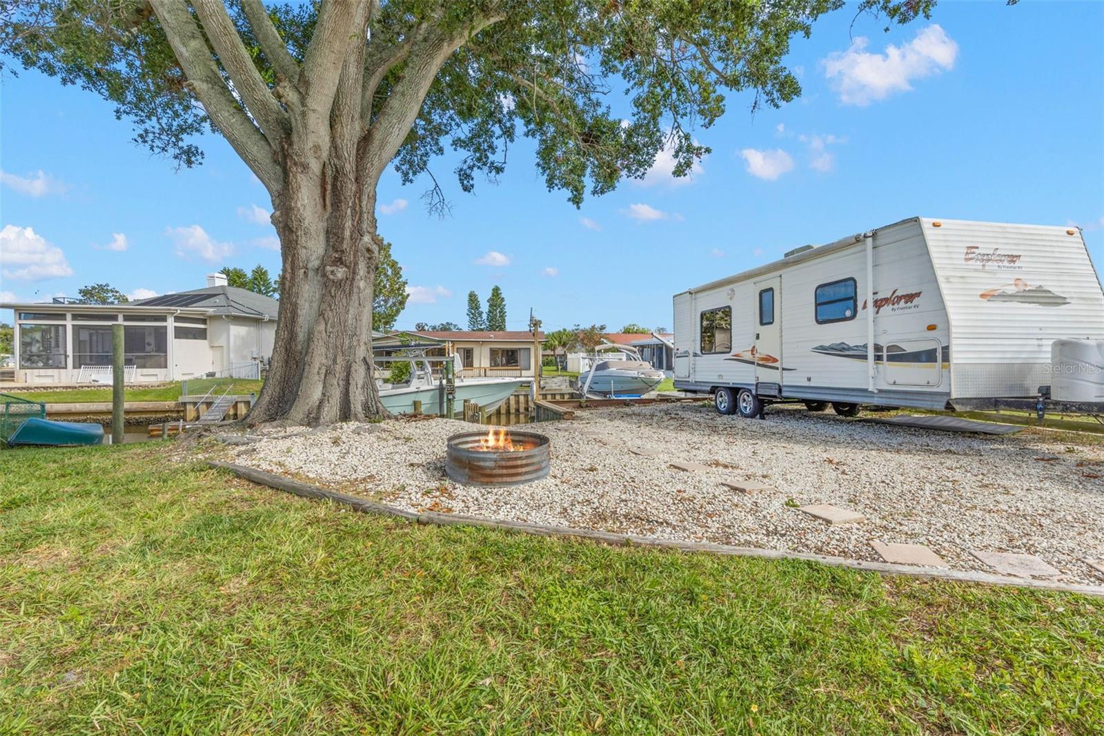 332 WESTWINDS DR — photo 19