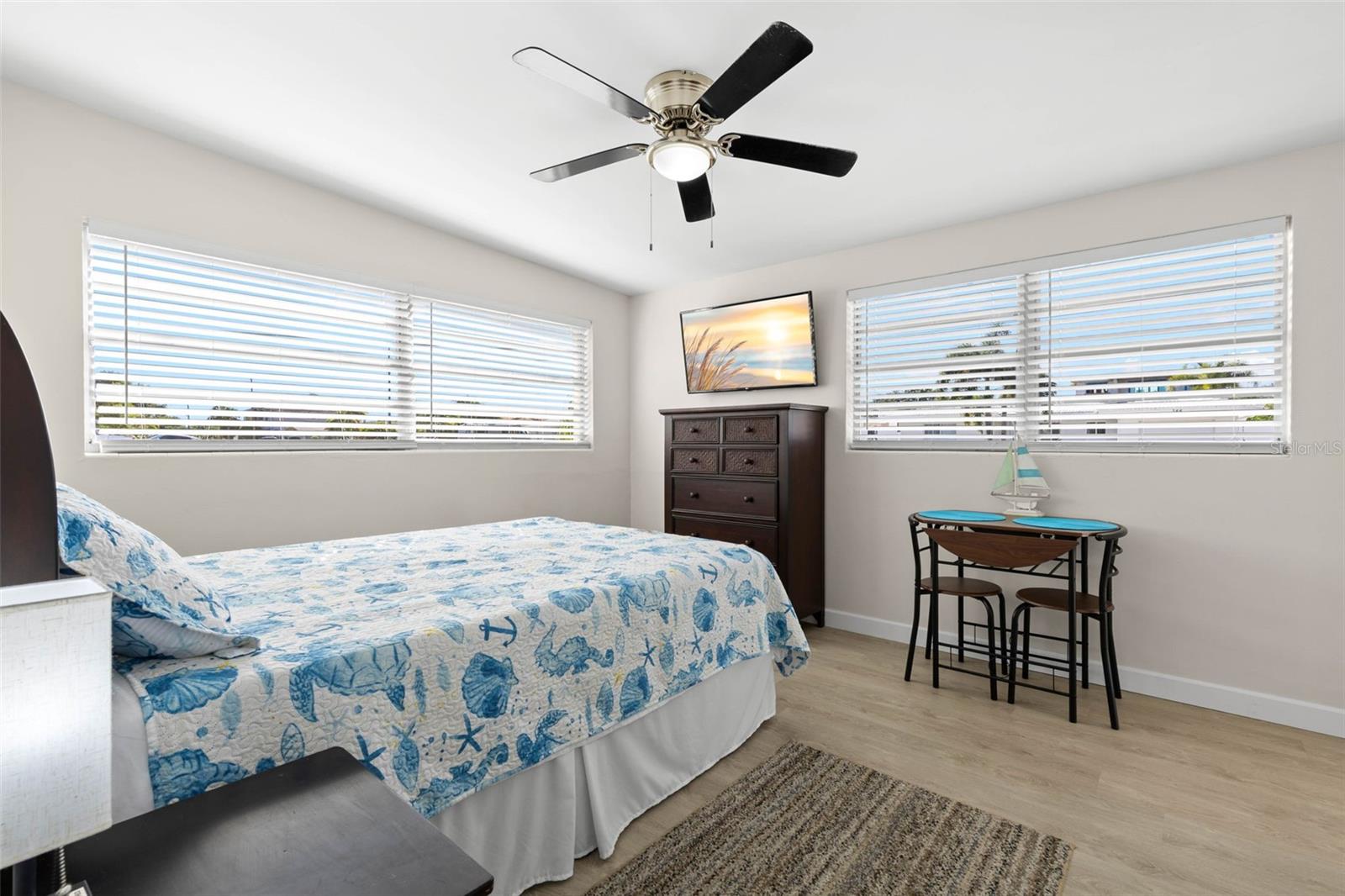 332 WESTWINDS DR — photo 31