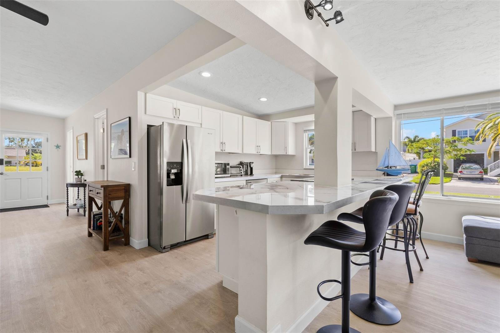332 WESTWINDS DR — photo 11