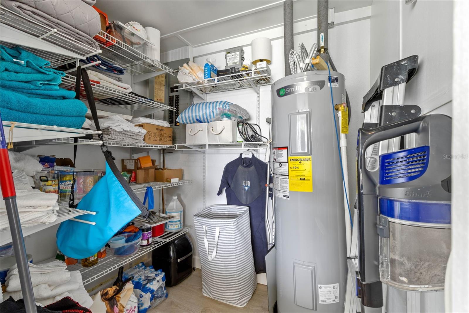 332 WESTWINDS DR — photo 16