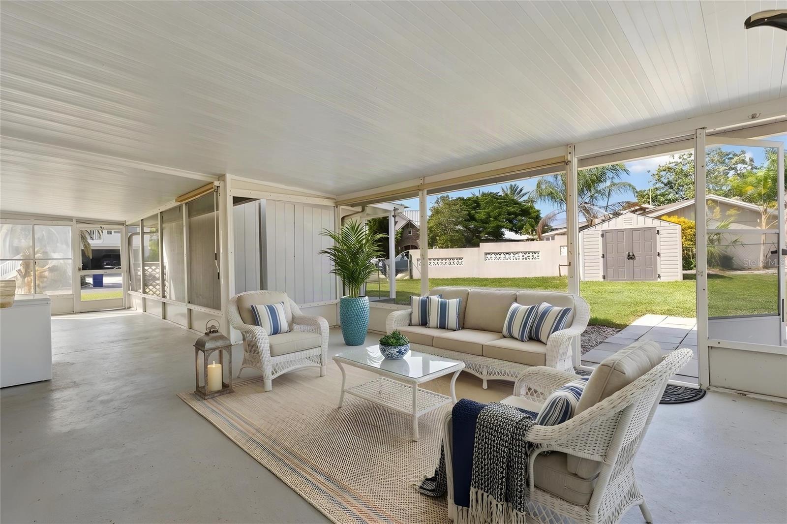 332 WESTWINDS DR — photo 17