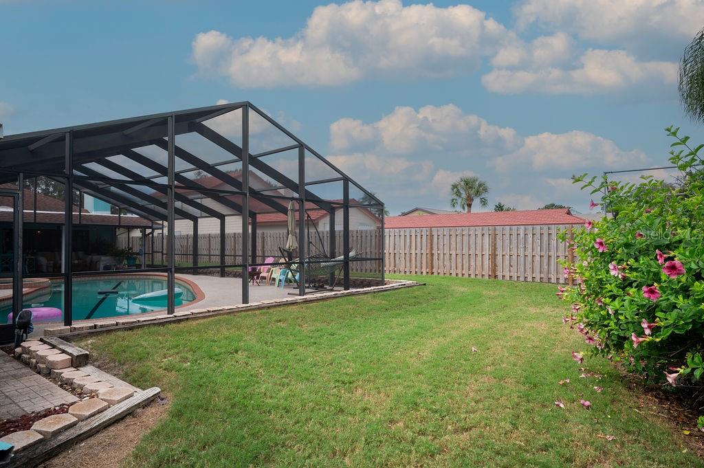 8004 NW 11TH AVE — photo 46