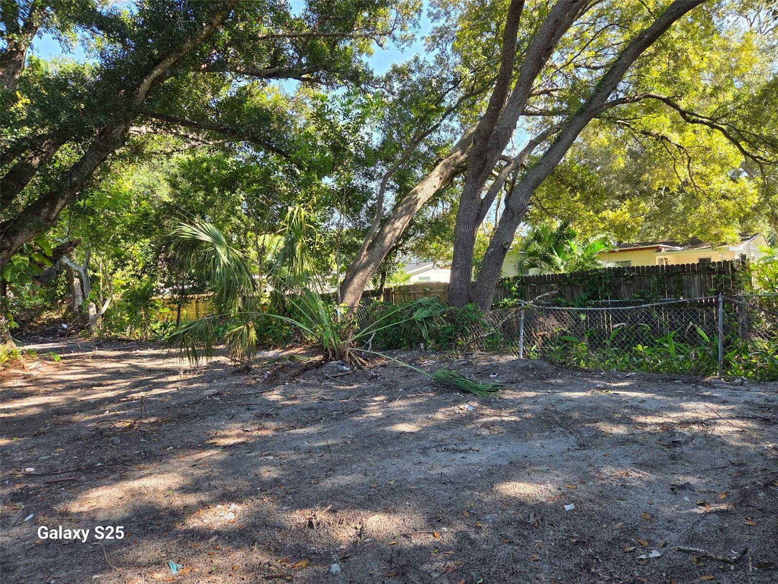 4044 S MARK DR — photo 2