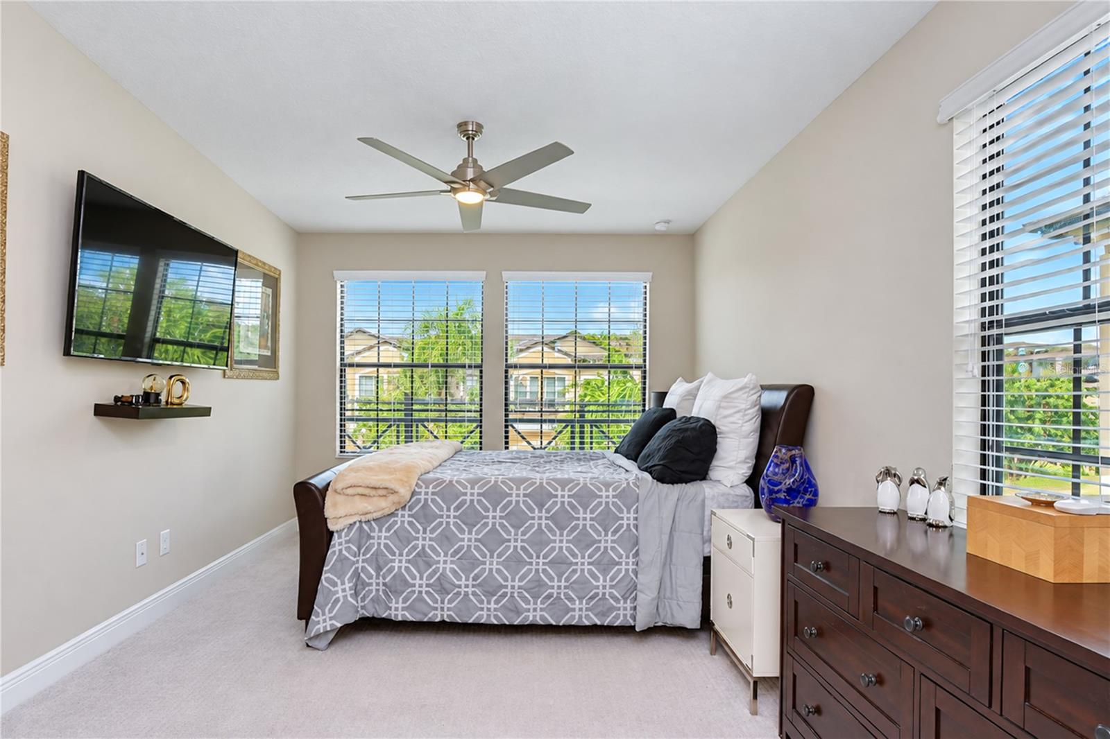 11650 CROWNED SPARROW LN — photo 35