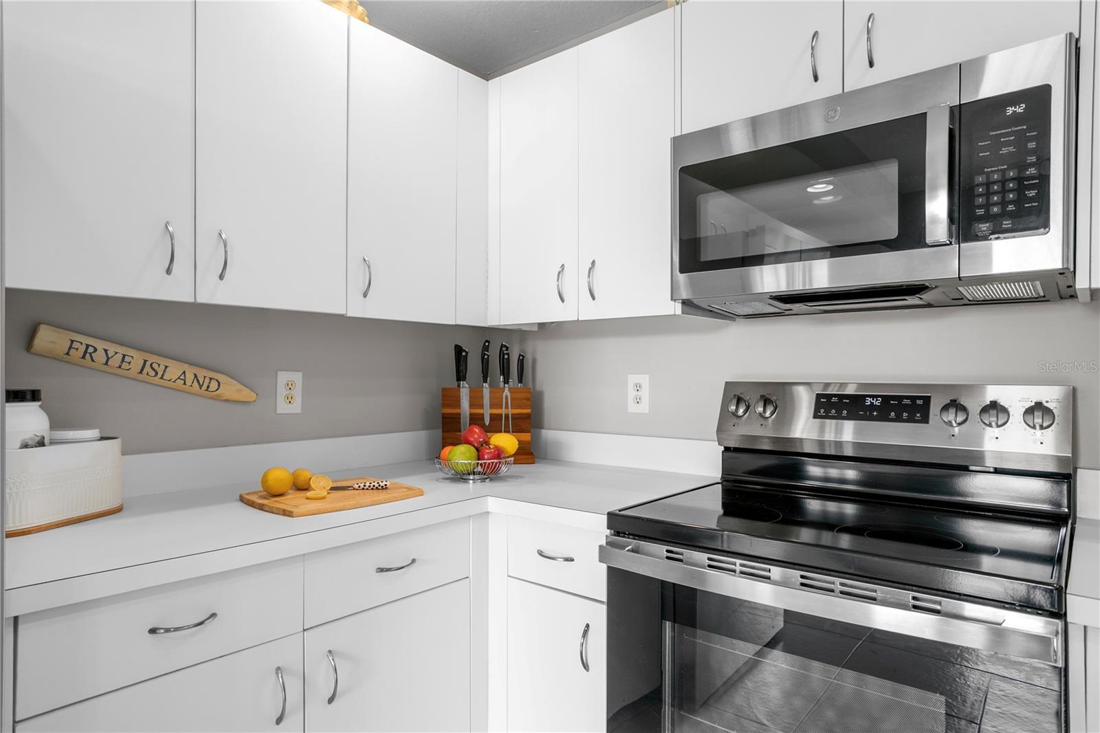 4750 DOLPHIN CAY LN S #107 — photo 16