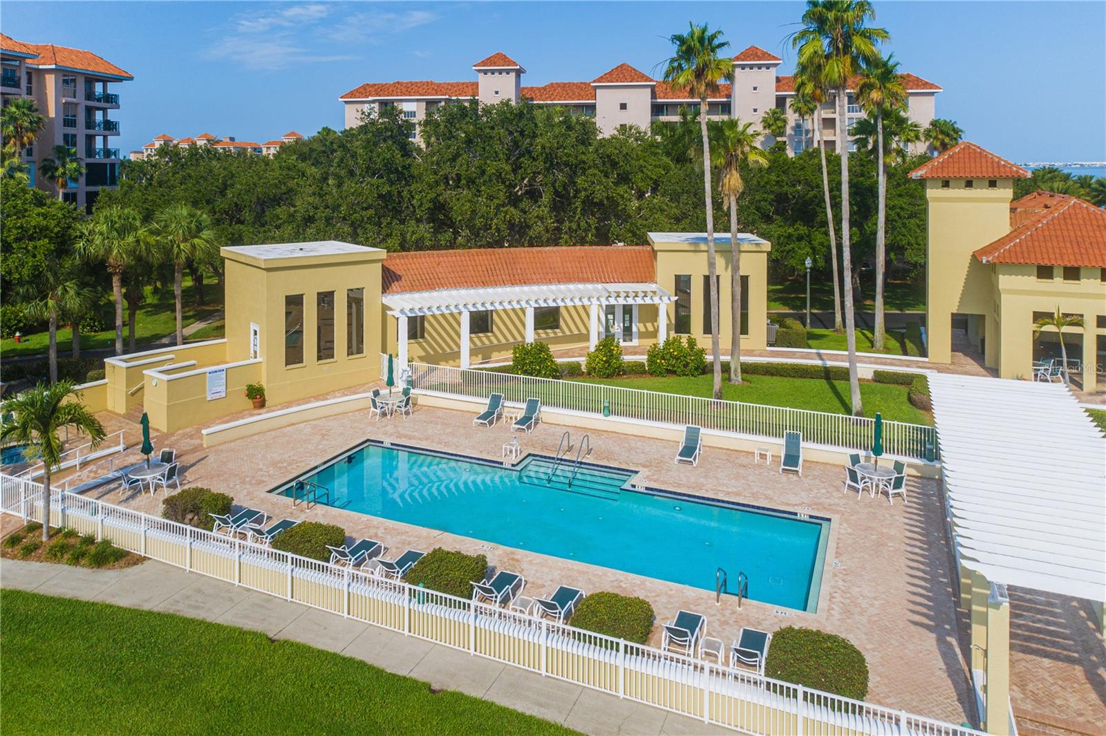 4750 DOLPHIN CAY LN S #107 — photo 44