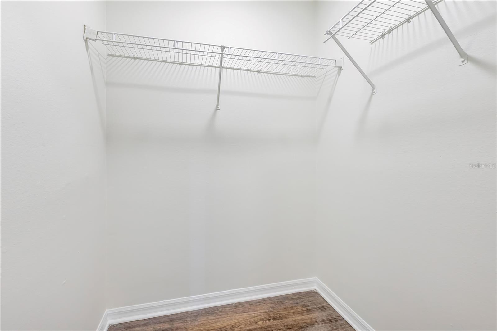10332 SUMMERVIEW CIR — photo 11