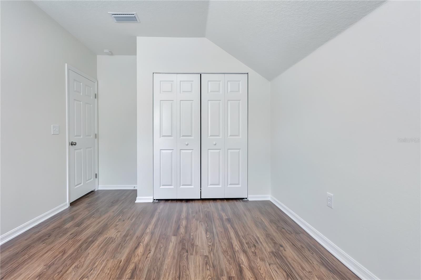 10332 SUMMERVIEW CIR — photo 23