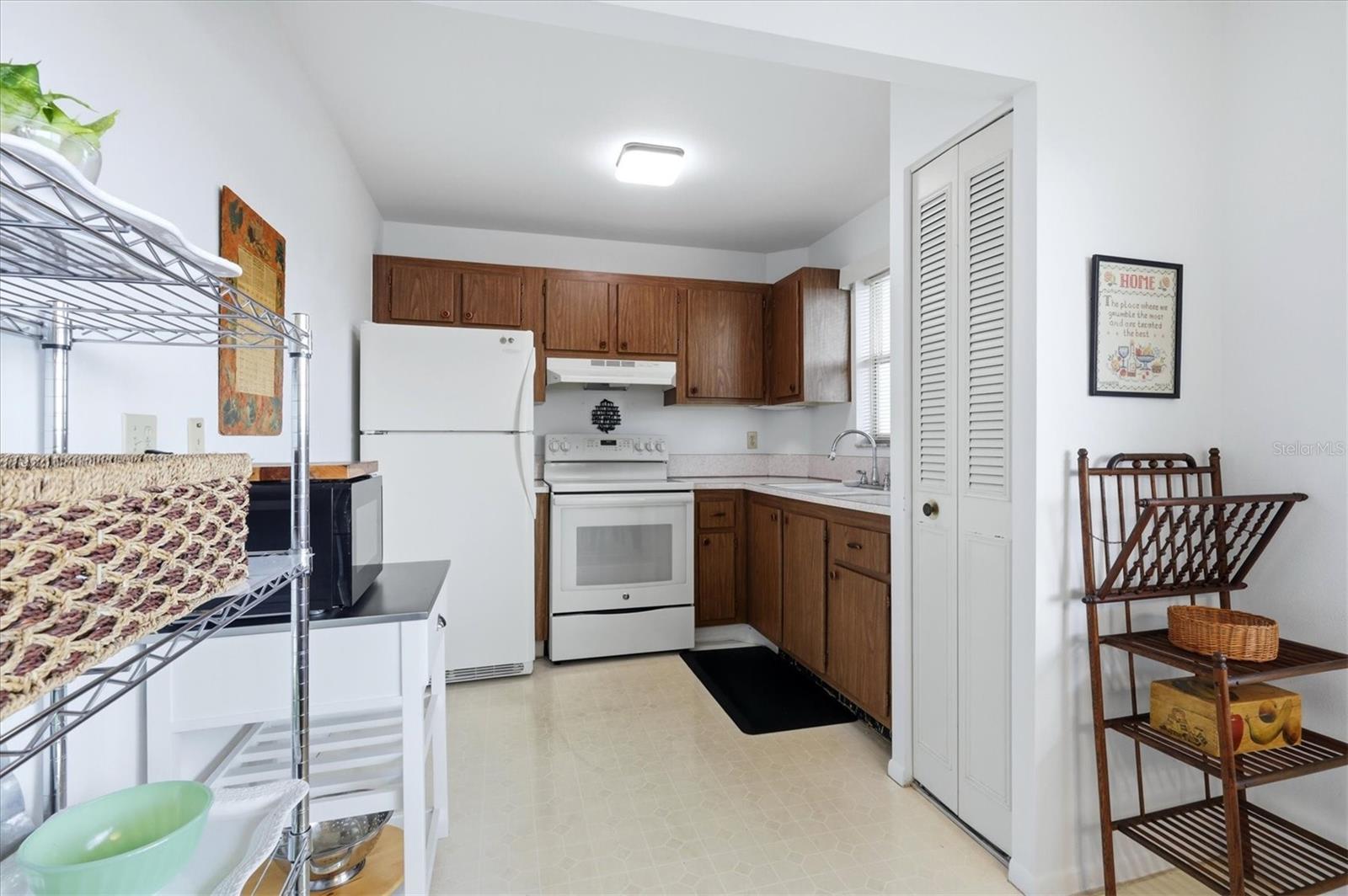 4440 IRONWOOD CIR #409D — photo 13