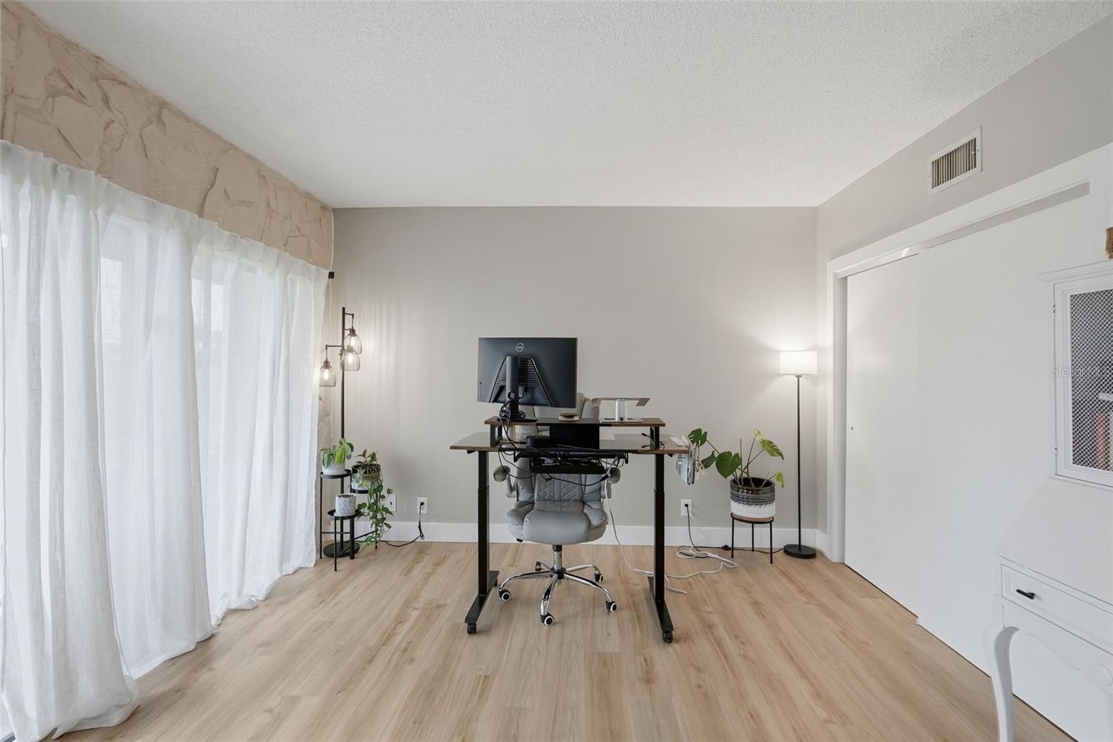 6140 SUN BLVD #7 — photo 12