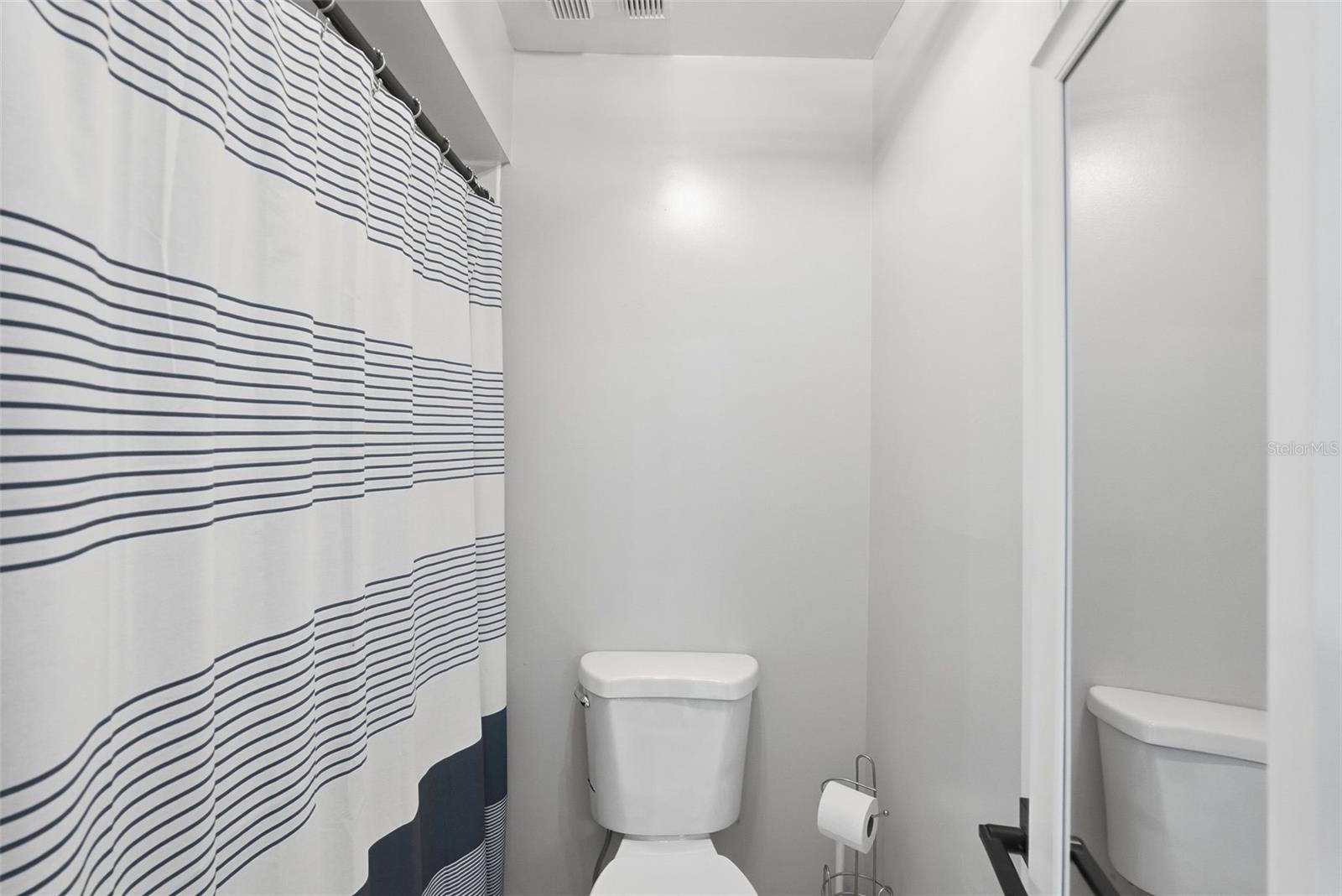 6140 SUN BLVD #7 — photo 23