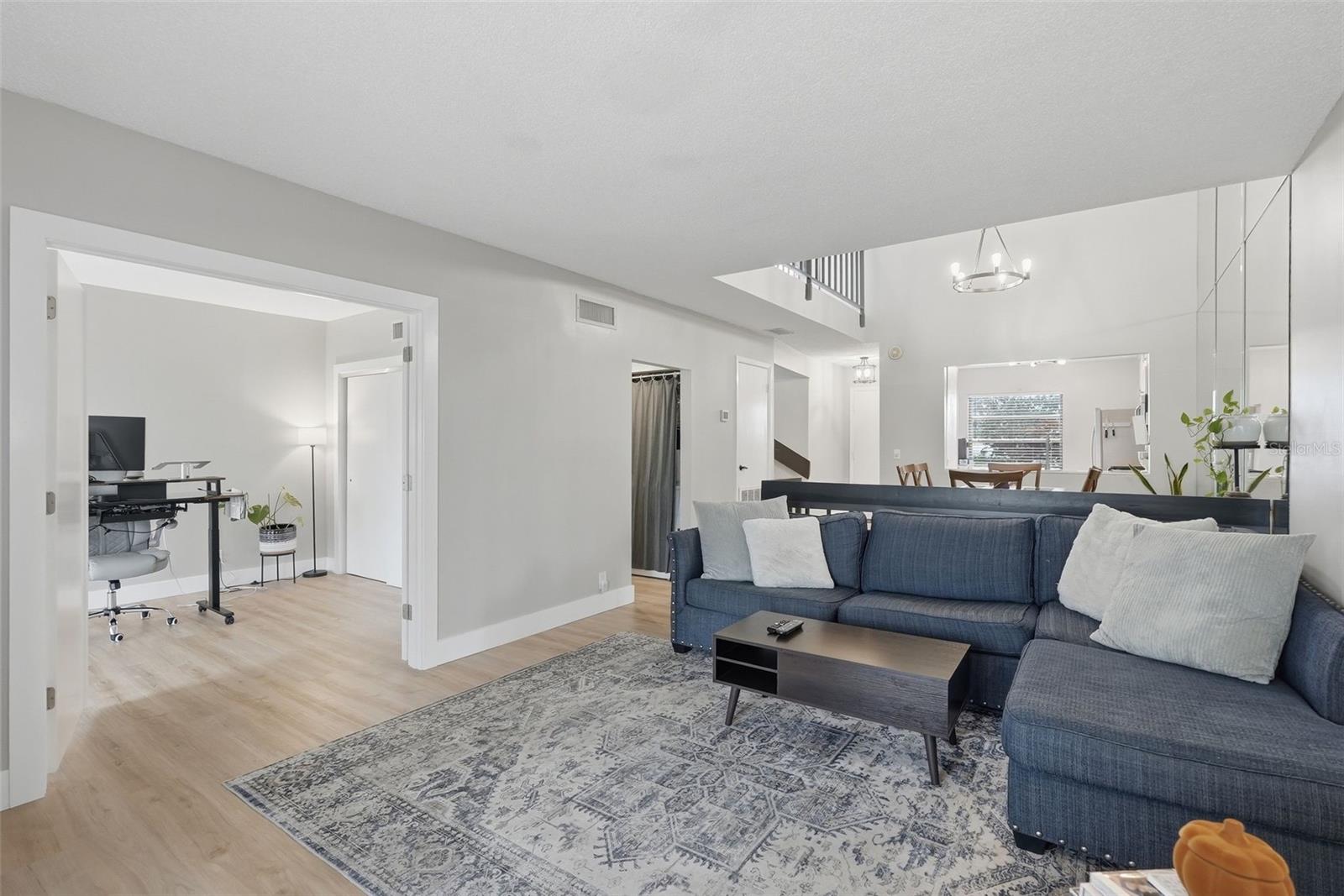 6140 SUN BLVD #7 — photo 11