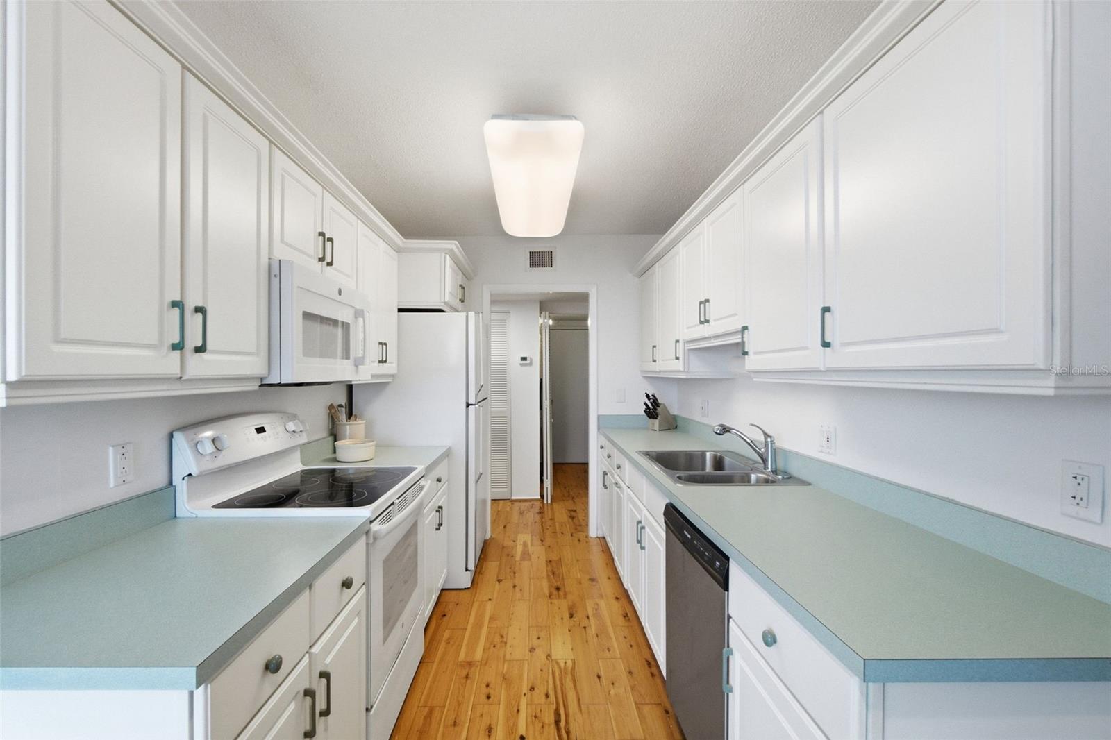 4822 OCEAN BLVD #8B — photo 12