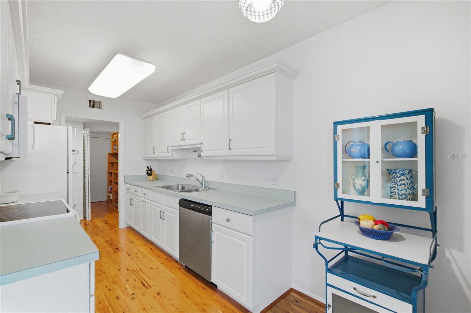 4822 OCEAN BLVD #8B — photo 11