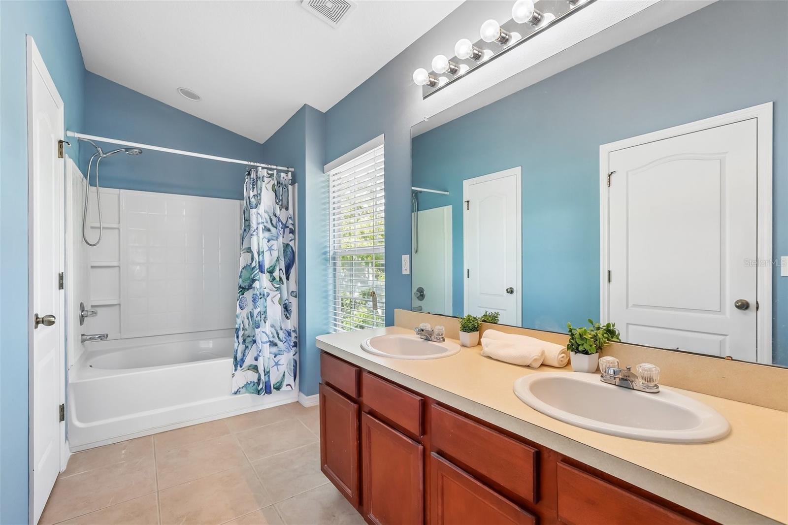 7703 RED MILL CIR — photo 20