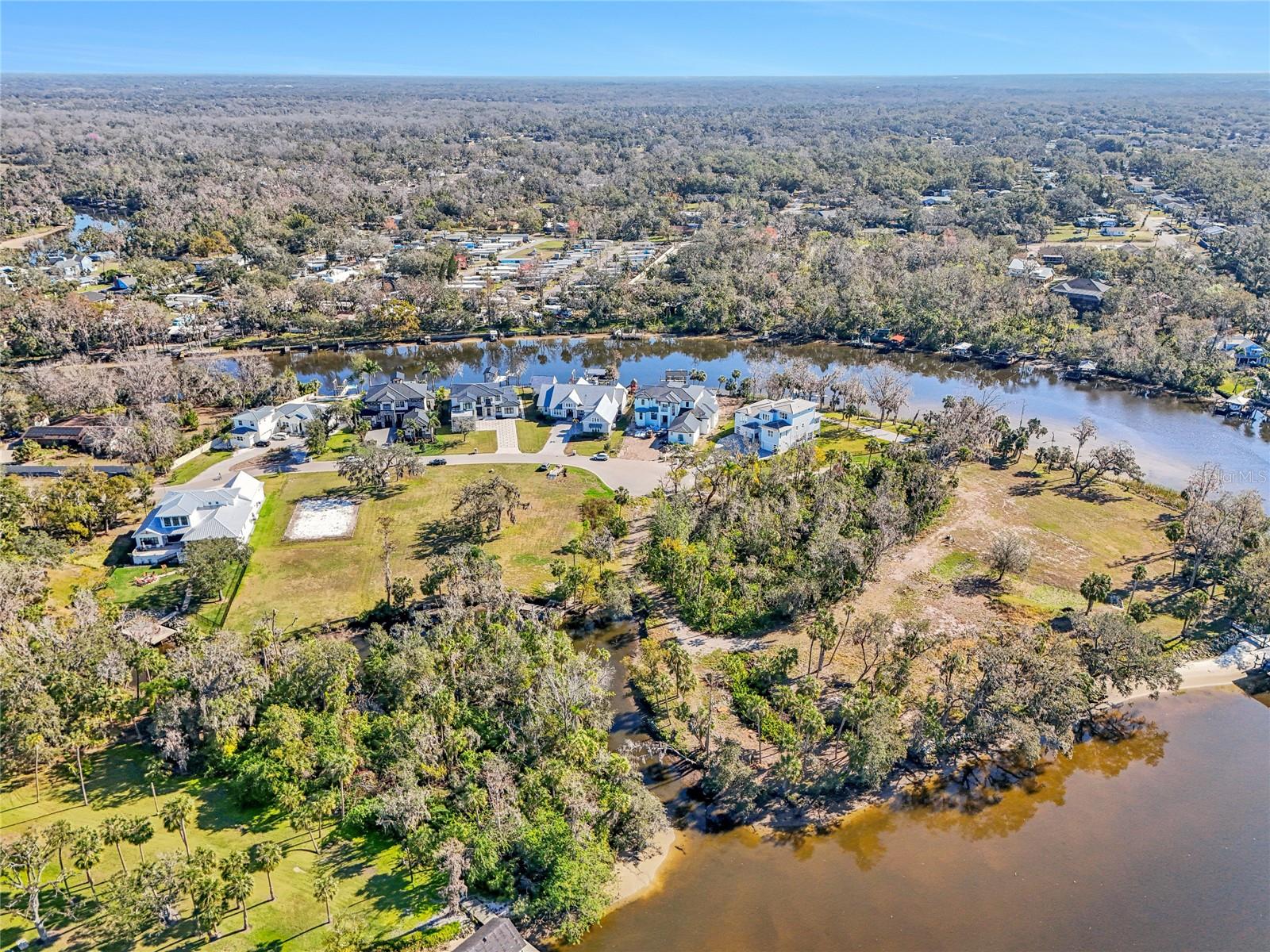 8339 ALAFIA POINTE DR — photo 7