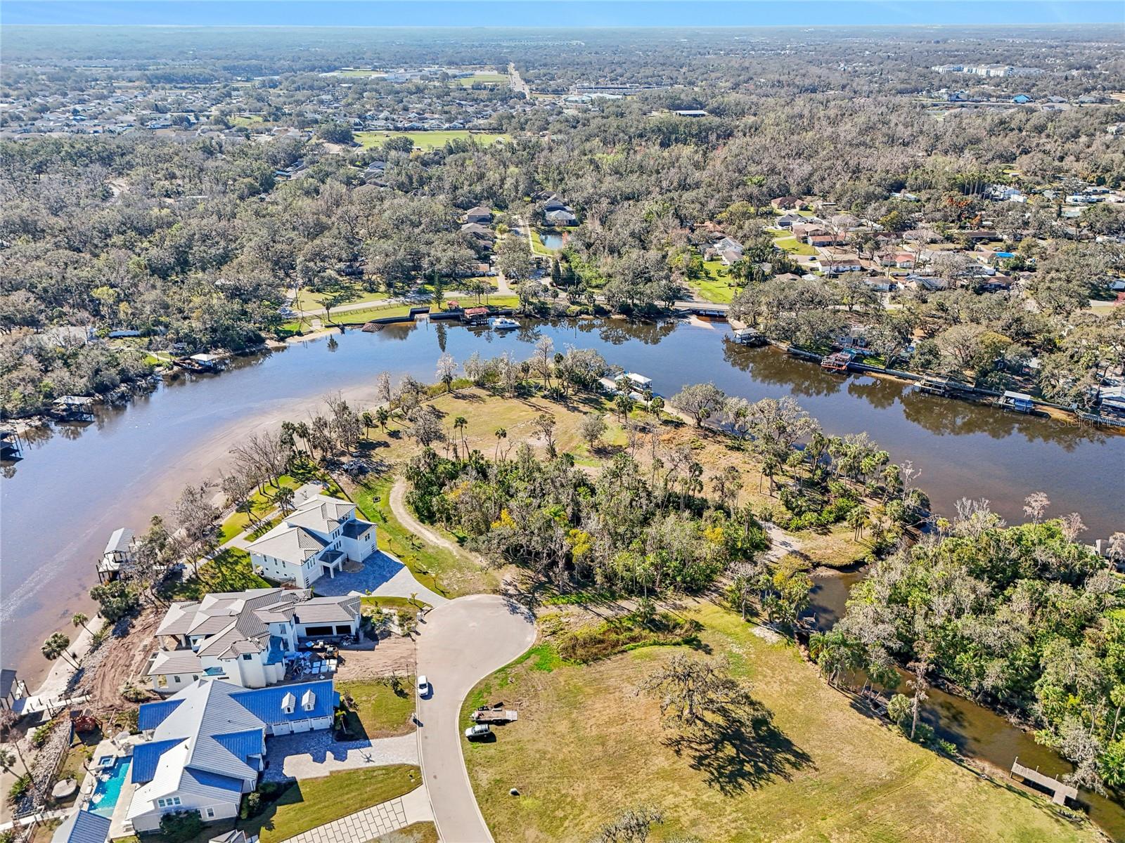 8339 ALAFIA POINTE DR — photo 5
