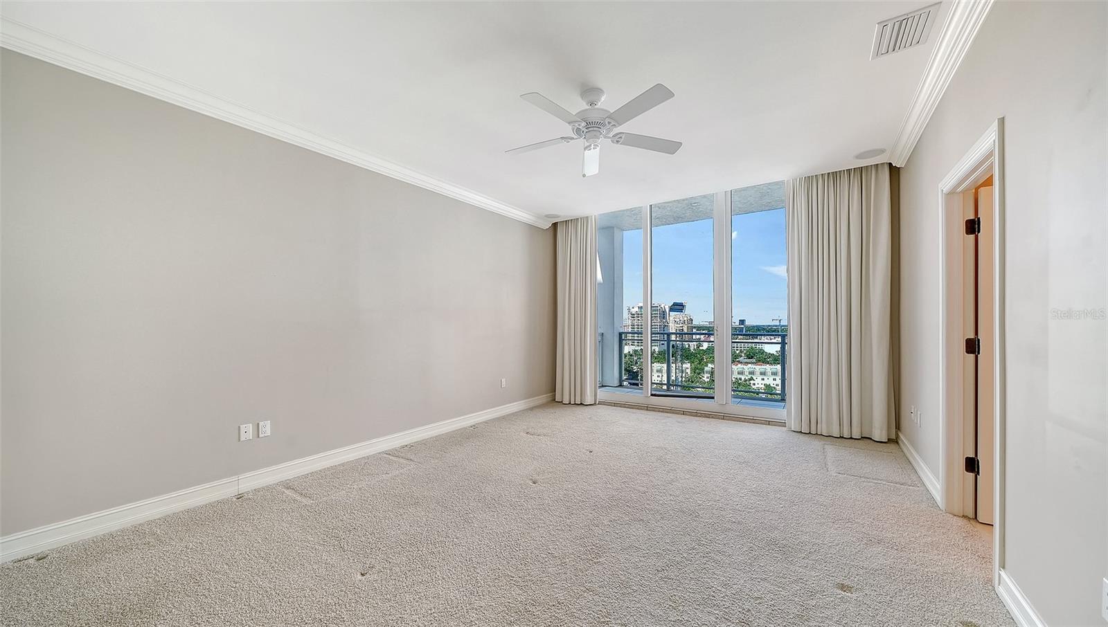 1233 N GULFSTREAM AVE #1404 — photo 35