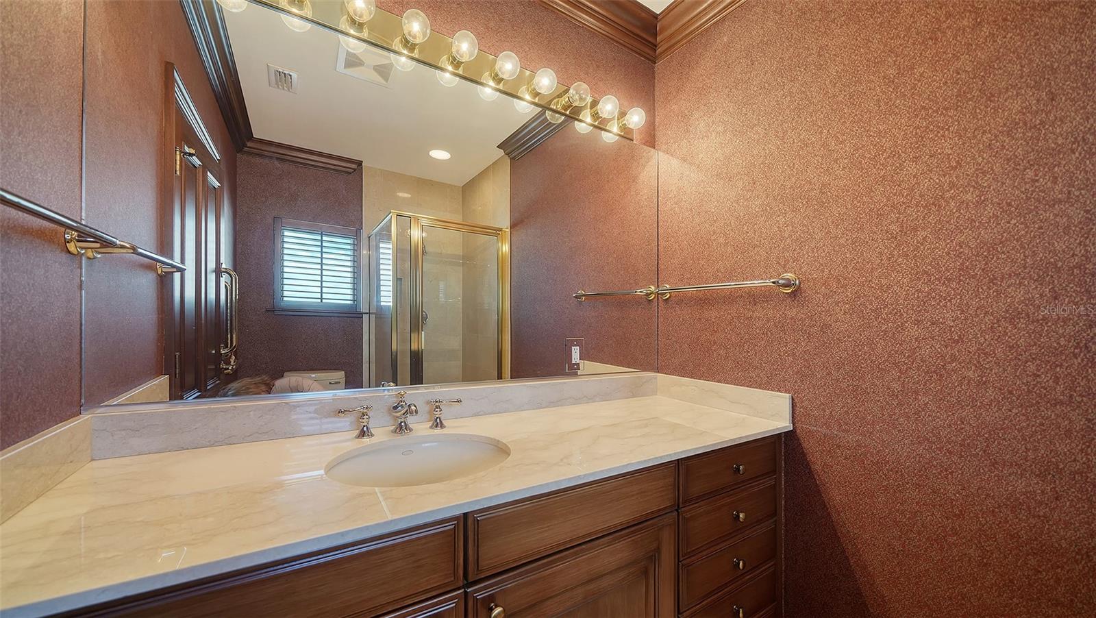 1233 N GULFSTREAM AVE #1404 — photo 34