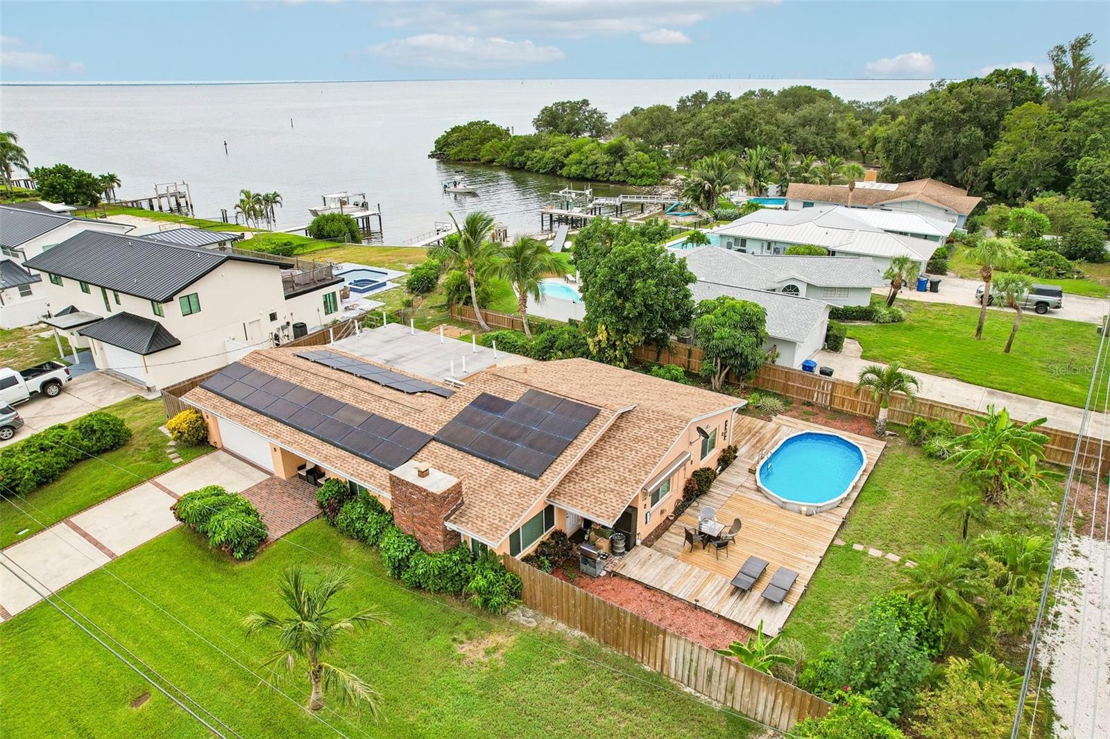 398 COLONY POINT RD S — photo 33