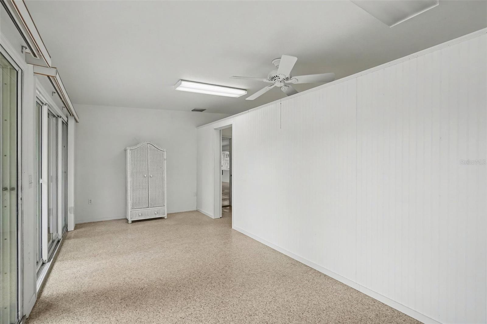 528 RALPH ST — photo 25