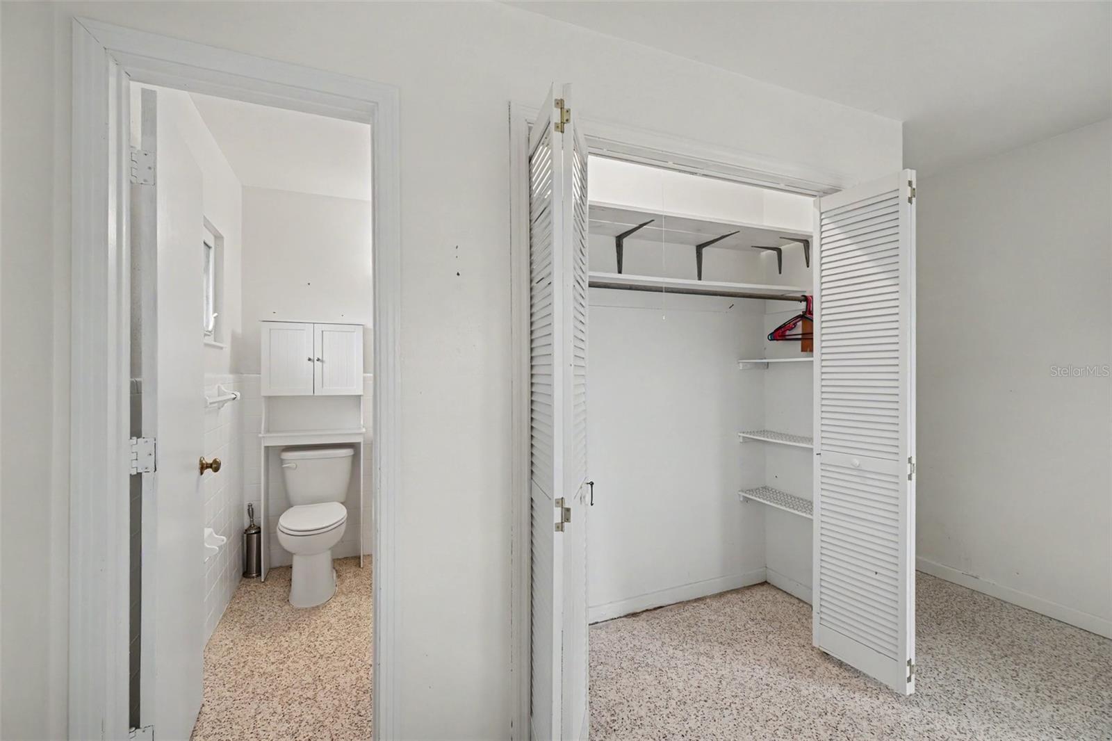 528 RALPH ST — photo 38