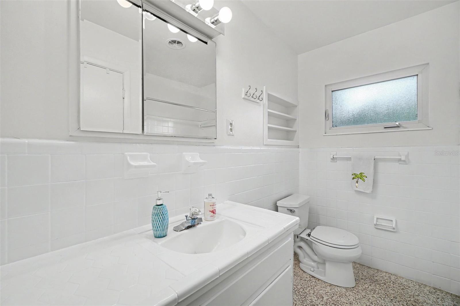 528 RALPH ST — photo 42