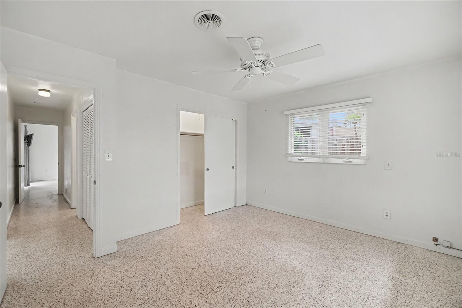 528 RALPH ST — photo 39